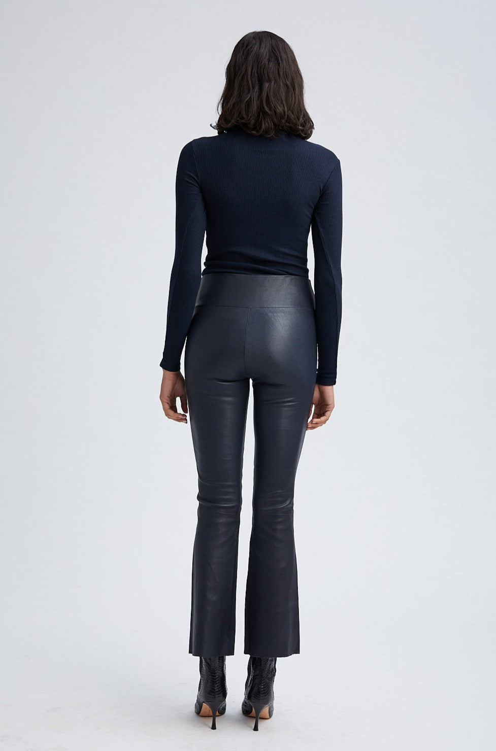 Ankle Flare Legging