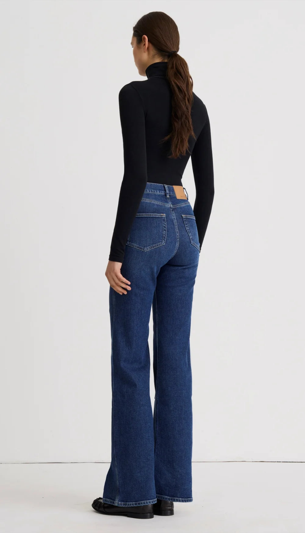 Swan Stretch High Rise Bootcut Jean
