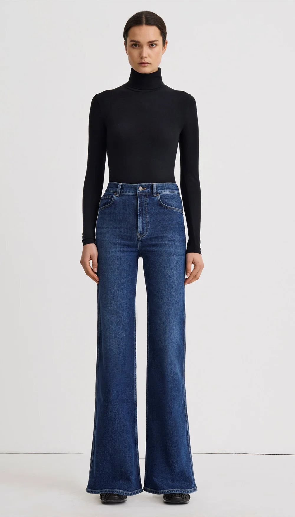 Swan Stretch High Rise Bootcut Jean