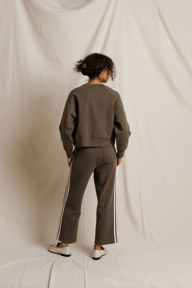Nell Travel Sweatshirt