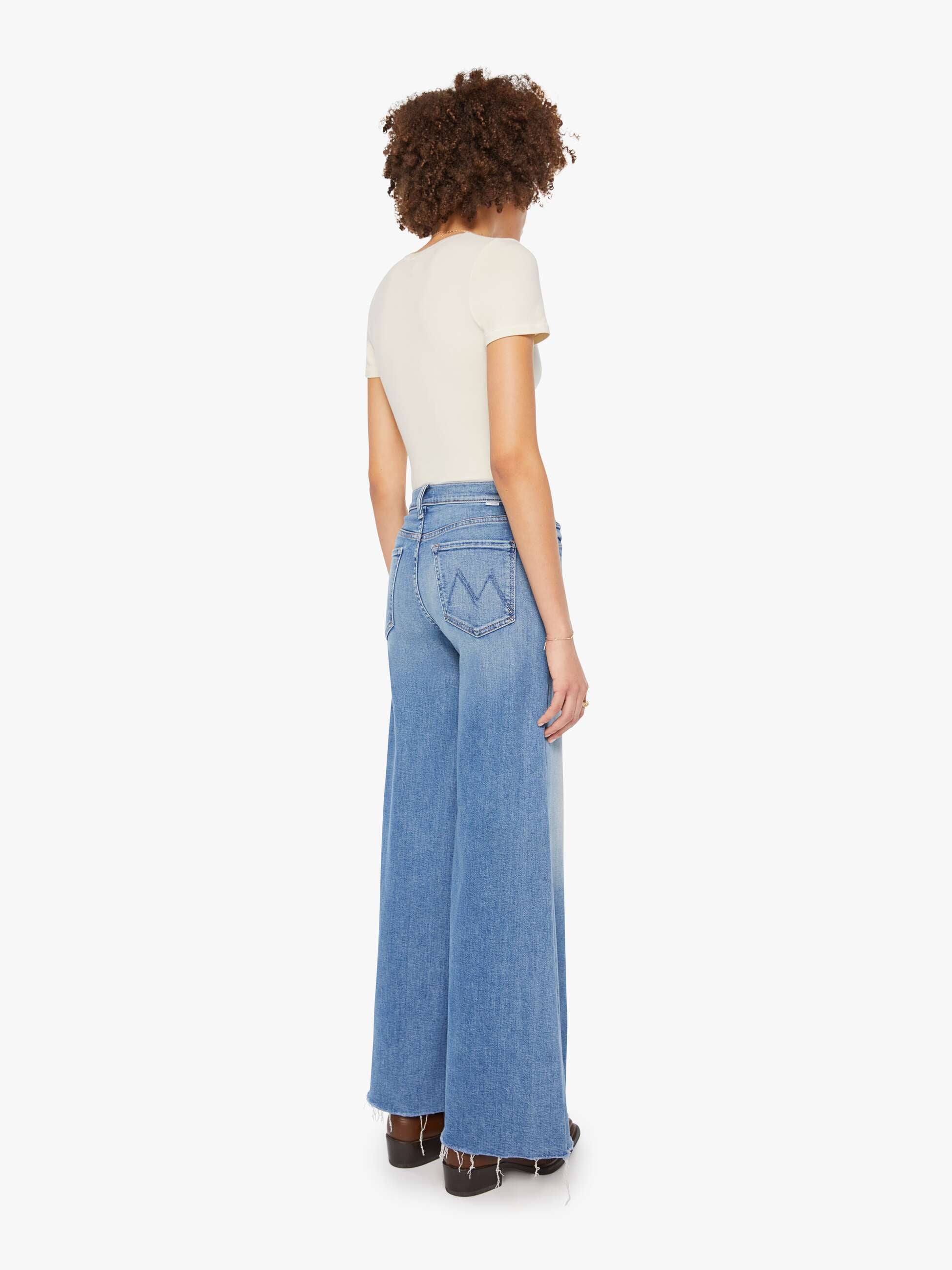 The Tomcat Swisher Sneak Fray Jean