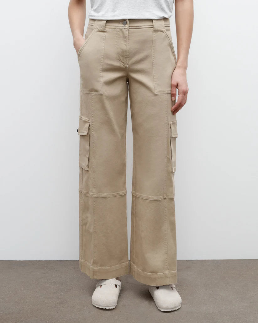 Coop with Cargo Pockets