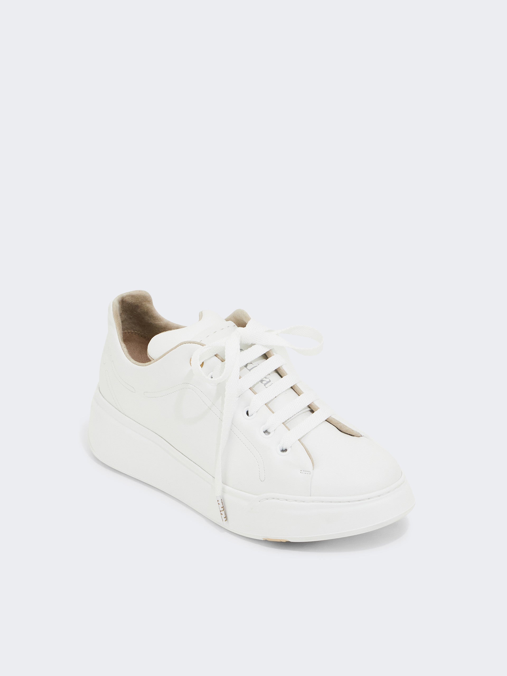 MaxIV Sneakers
