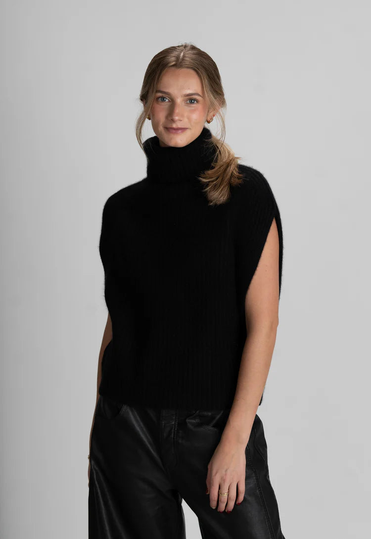 Hayes Sleeveless Cashmere Turtleneck