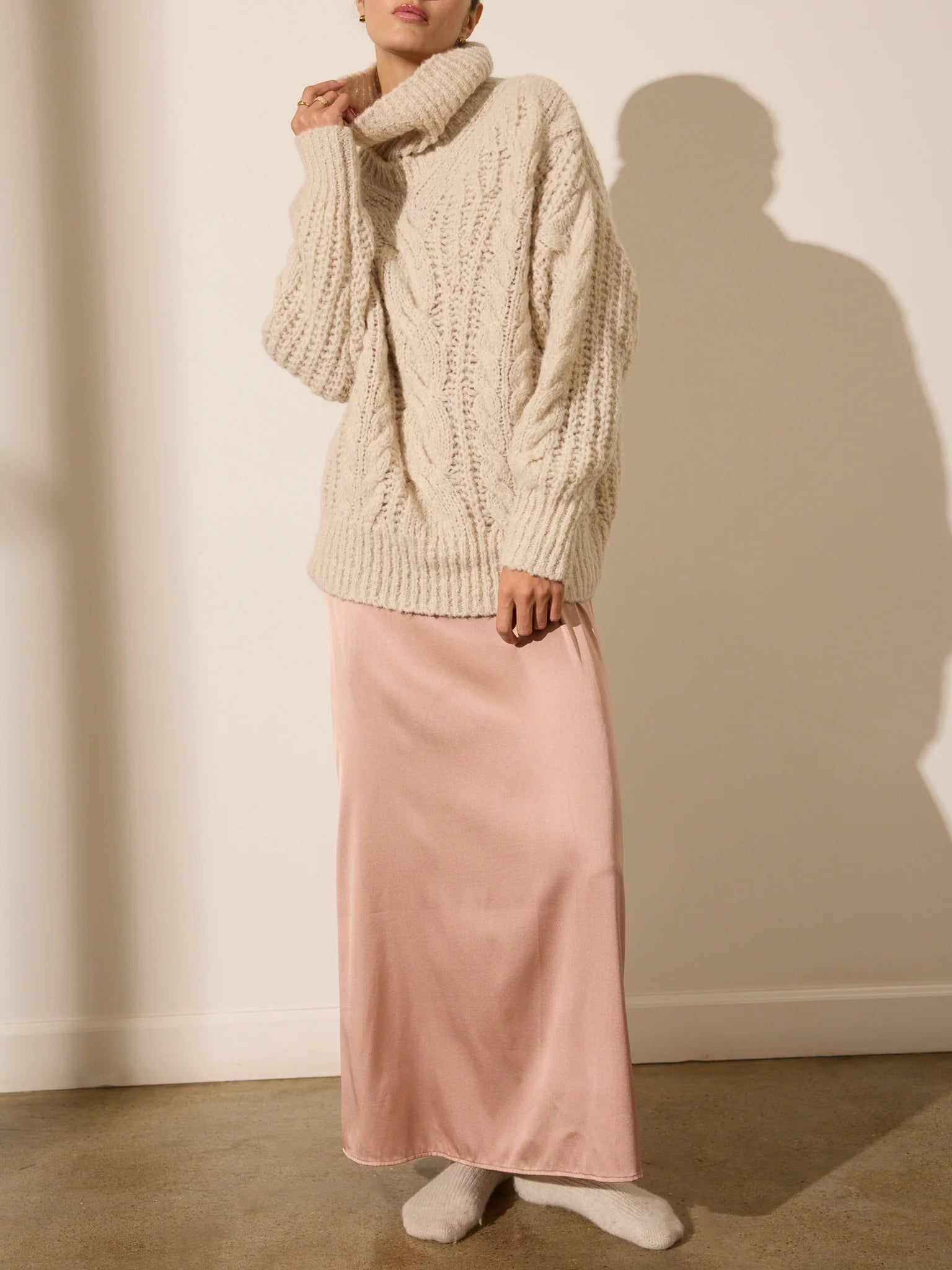 ELDEN CABLE KNIT SWEATER