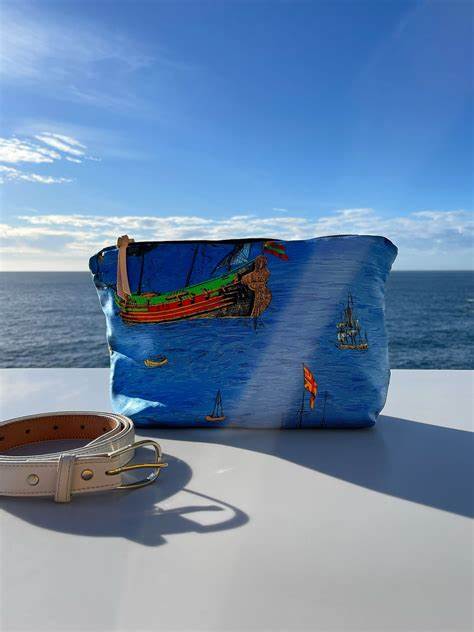 Voleuse Pouch