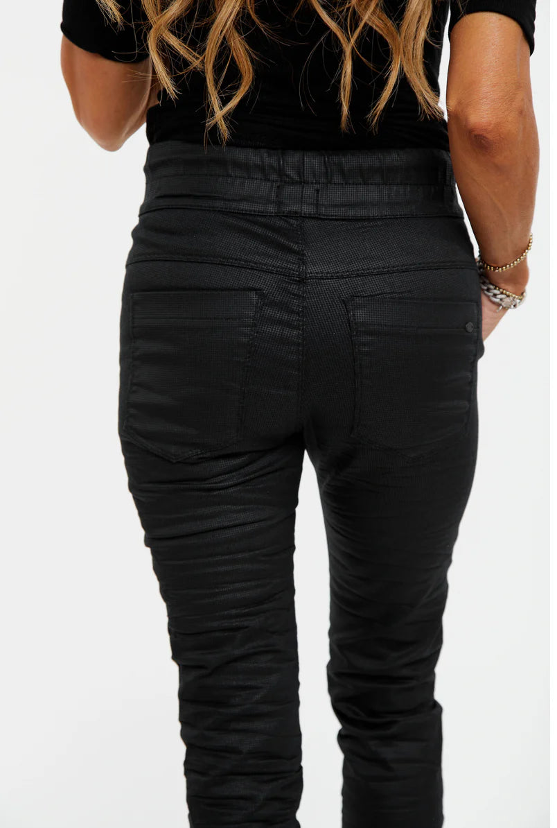 Shely Pant